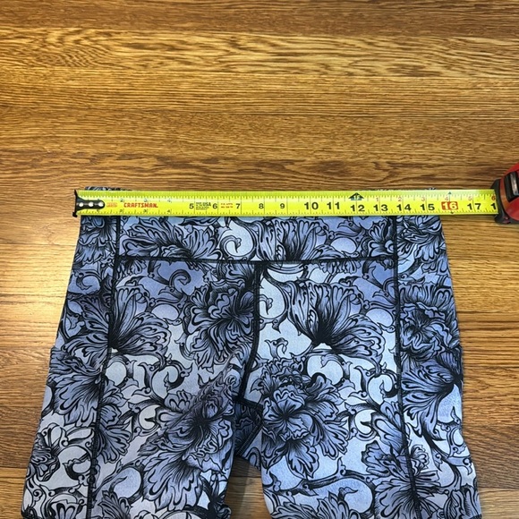Lululemon Speed Up Tight 28" Hanakotoba Starlight Multi Size 10 - Picture 8 of 14